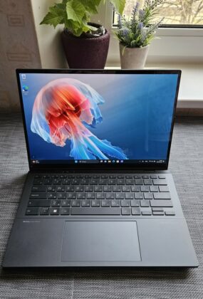 ASUS Zenbook Duo