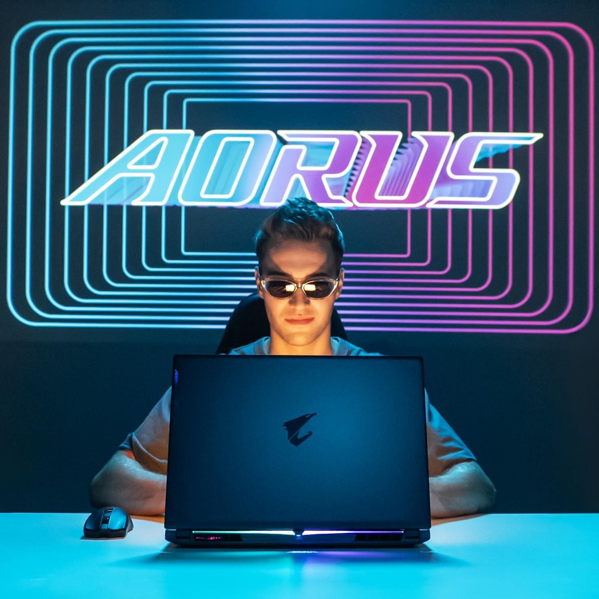 GIGABYTE Aorus 16X та G6X