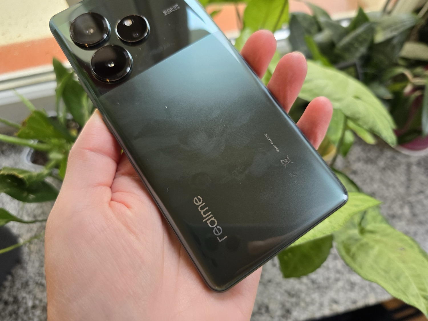 realme GT 6