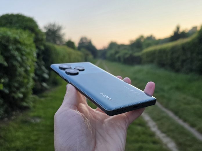 Przyszłość już tu jest: realme prezentuje GT 6, Buds Air6 Pro i wizję AI!