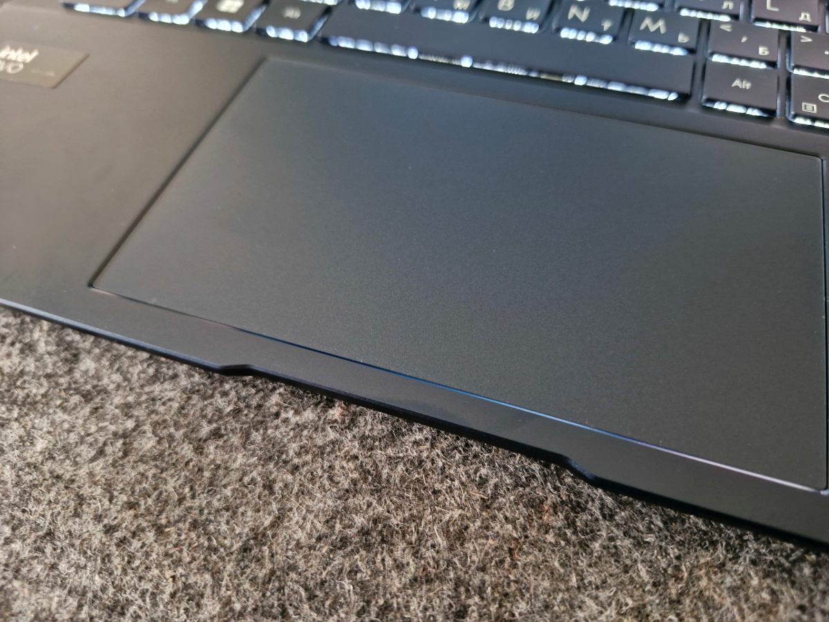 ASUS Zenbook 14 OLED