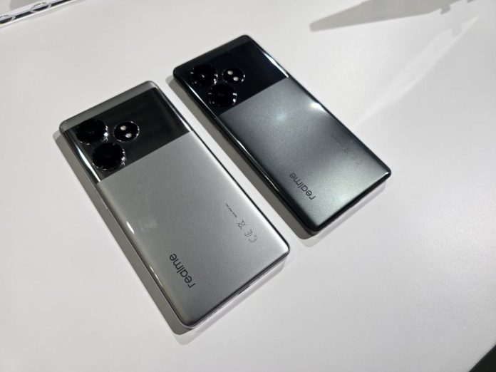 realme GT 6T