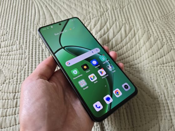 realme 12 screen