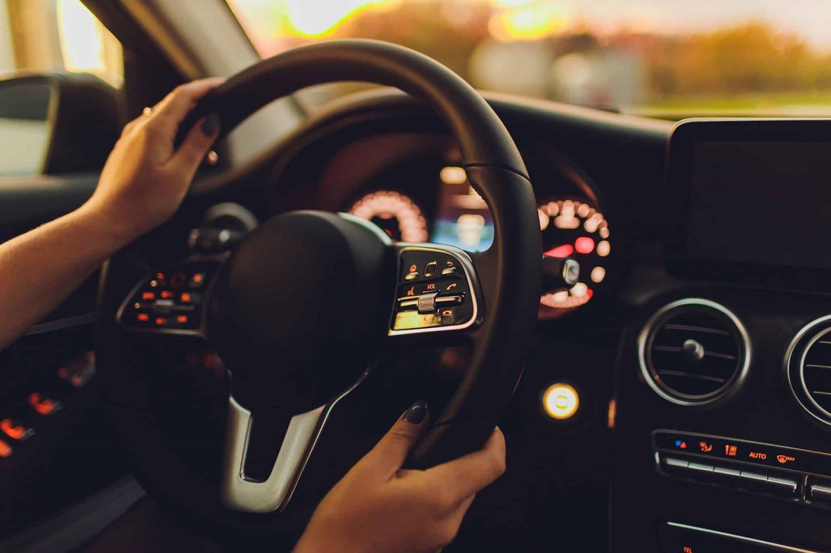 Новий автомобільний AI може виявляти п'яних водіїв, постійно скануючи їхнє обличчя обличчя
