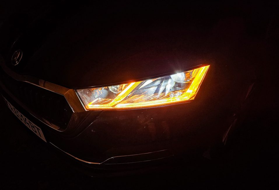 Škoda Octavia A8 Headlights