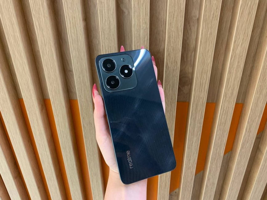 realme C61