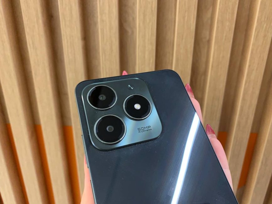 realme C61