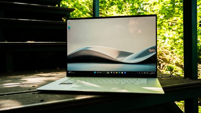 ASUS Zenbook S 16 ASUS Zenbook S 16