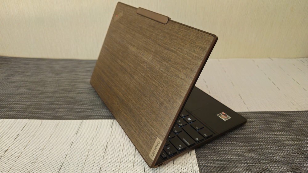 Lenovo ThinkPad Z13 Gen 2