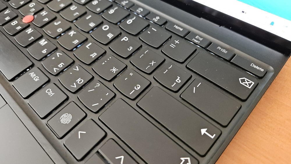 Lenovo ThinkPad Z13 Gen 2