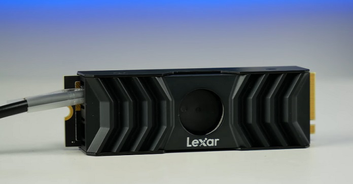 Lexar NM1090