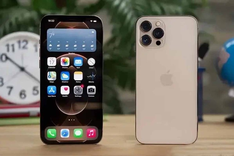 iPhone 13 Pro Max сумісний з 5G