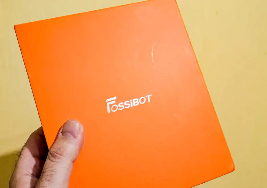 Fossibot F109 - What's in the box?