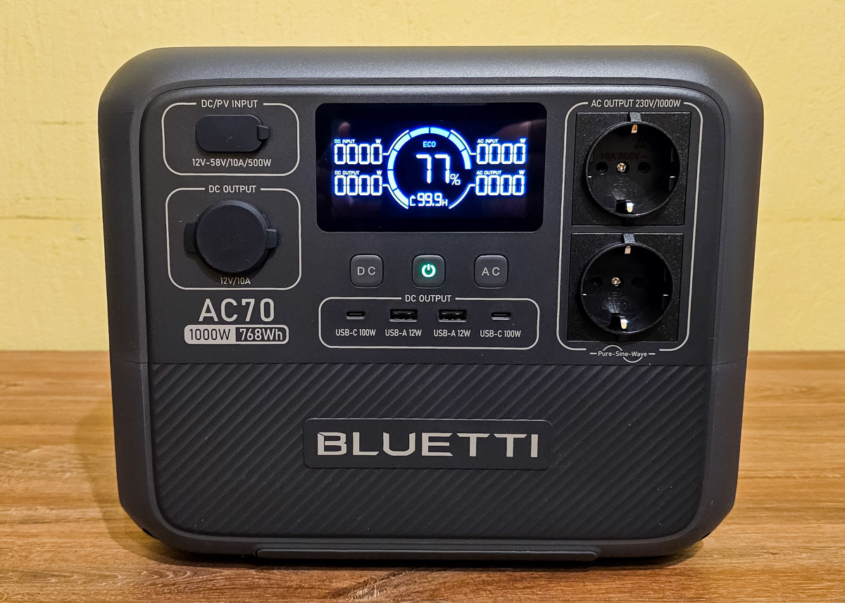 BLUETTI AC70