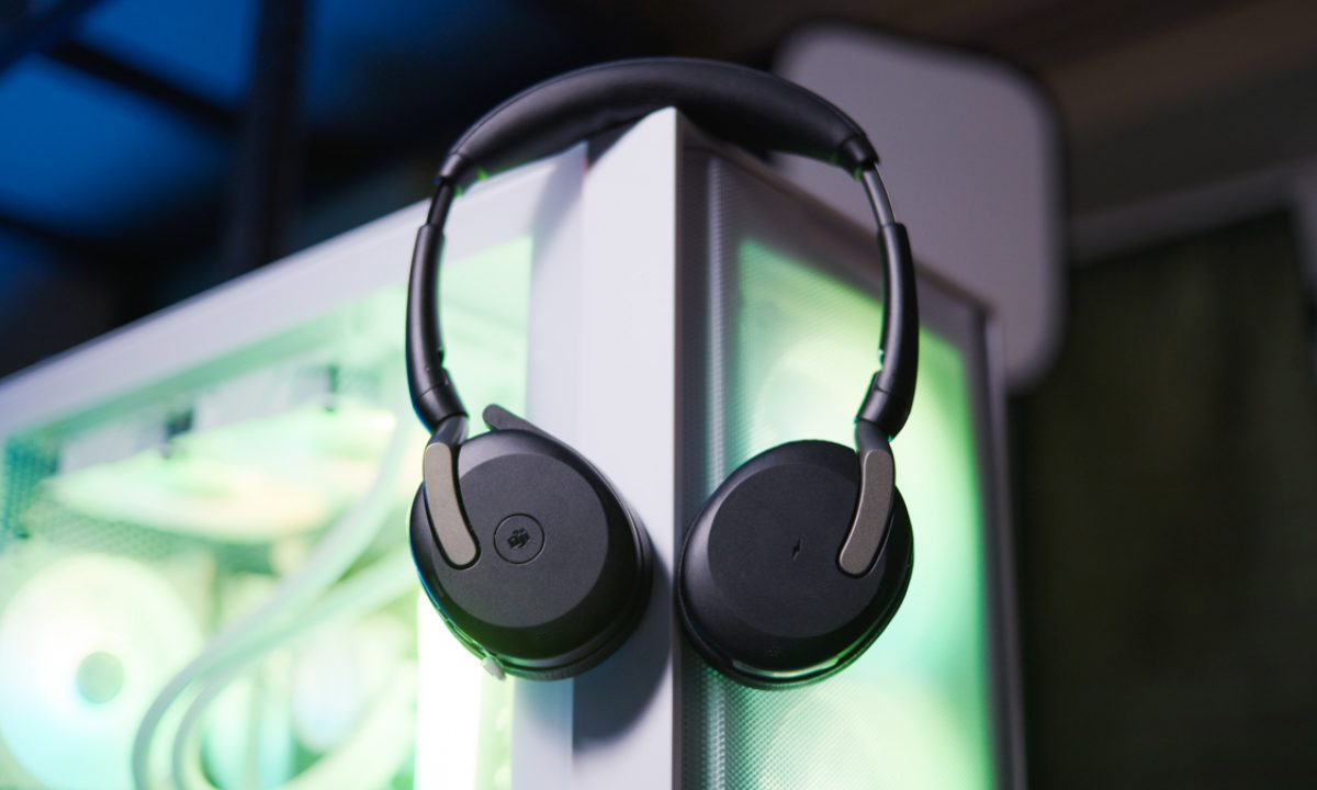 Detailed experience with the Jabra Evolve2 65 Flex - Root-Nation.com