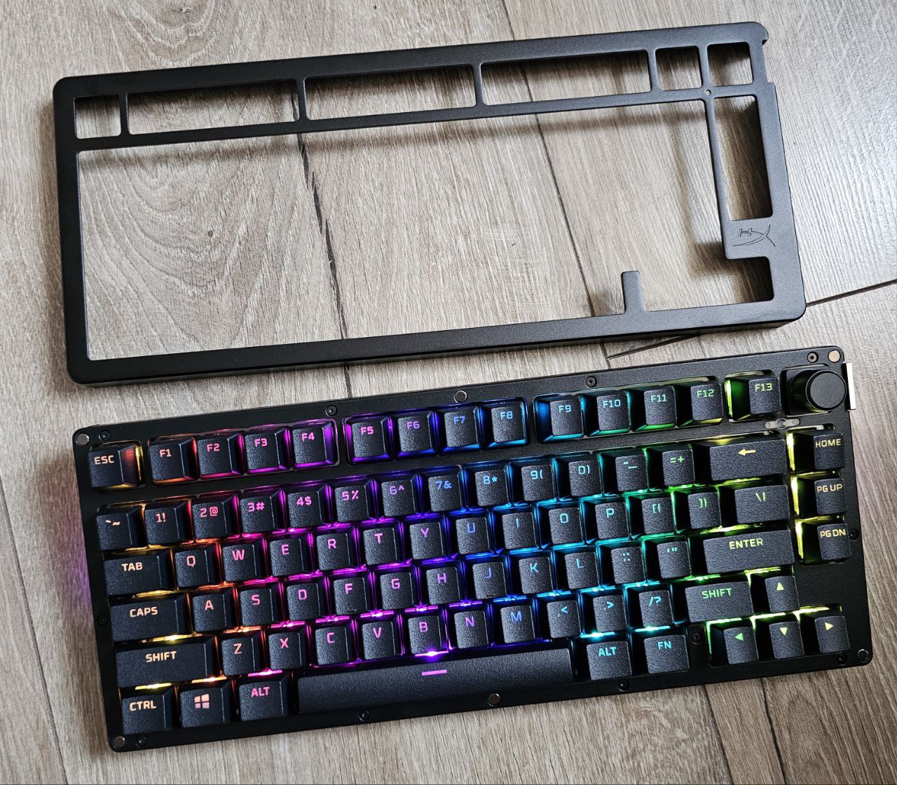 HyperX Alloy Rise 75 Wireless HyperX Alloy Rise 75 Wireless