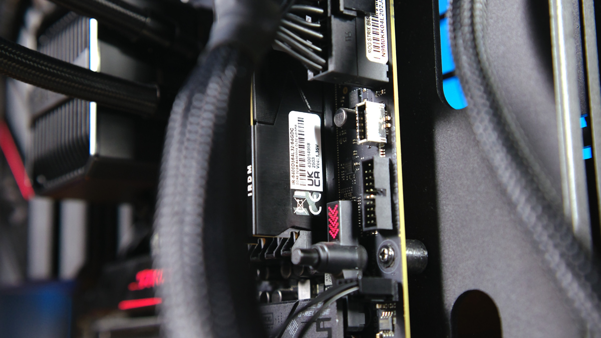 IRDM Black DDR5 6400MHZ 64GB