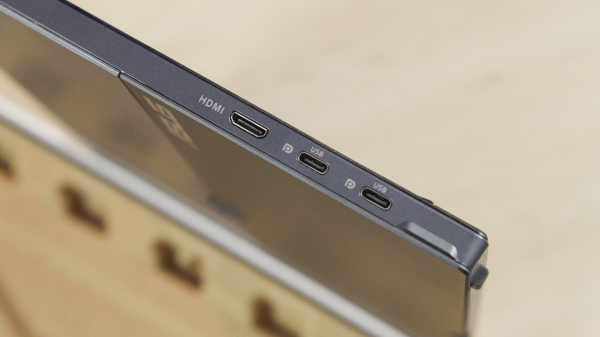 ASUS ZenScreen Touch MB16AHT