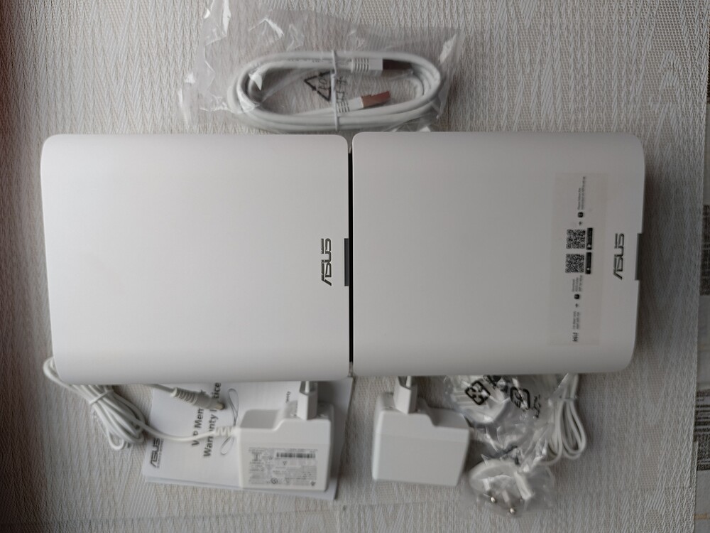 ASUS ZenWiFi BT10 ASUS ZenWiFi BT10