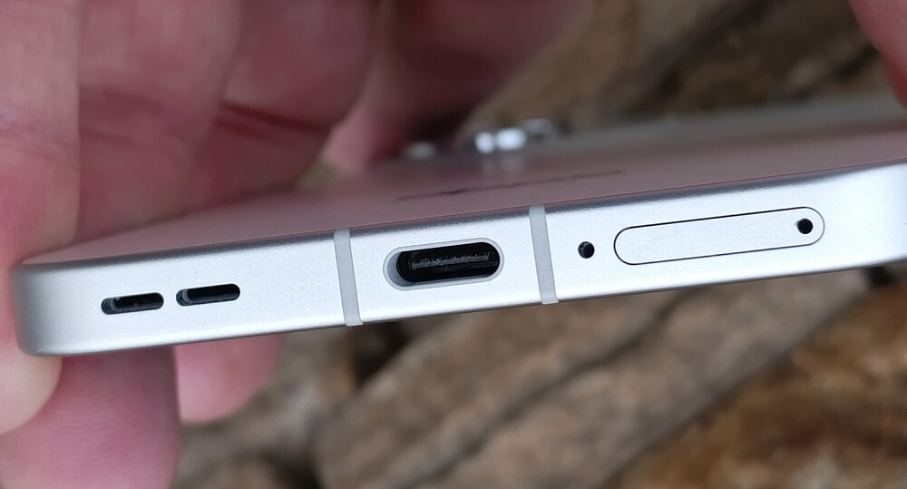 OPPO Reno13 5G OPPO Reno13 5G