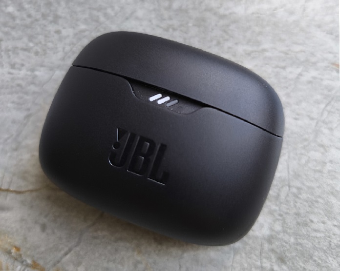JBL Tune 245 NC Black JBL Tune 245 NC Black