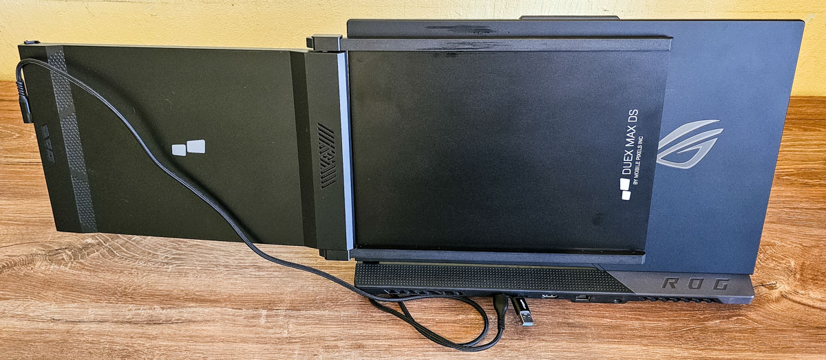 Mobile Pixels Duex Max DS - Installation