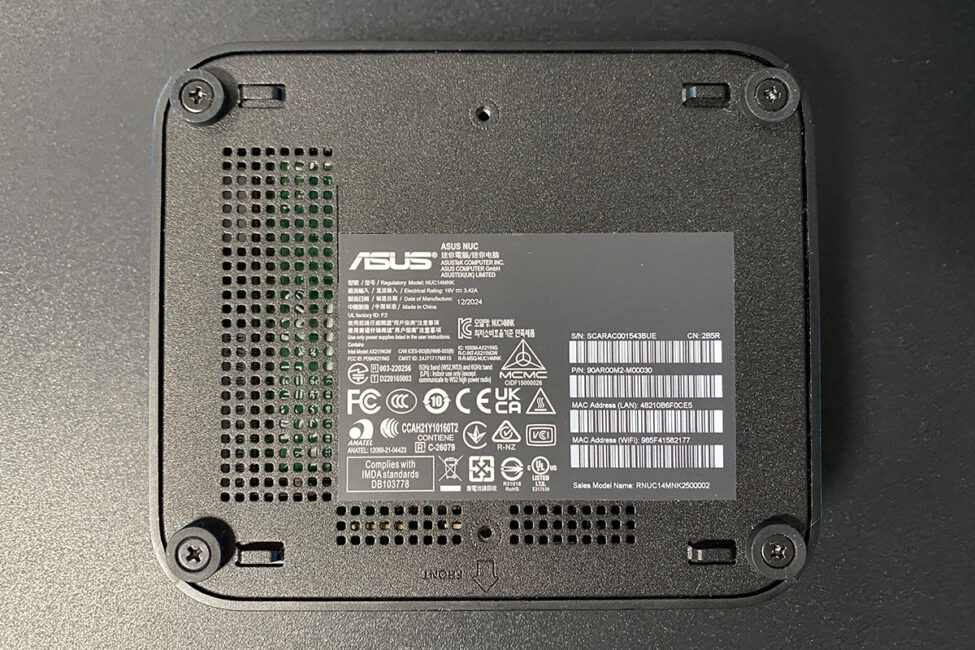 ASUS NUC 14 Essential