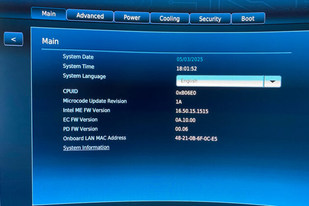ASUS NUC 14 Essential