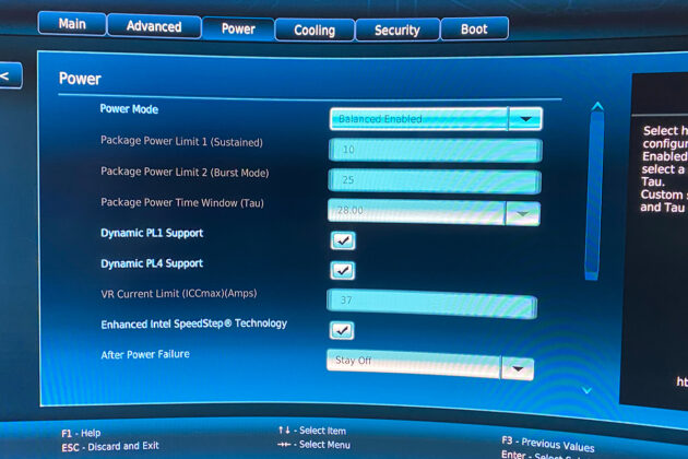 ASUS NUC 14 Essential