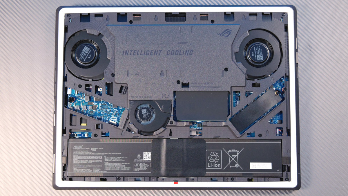 ASUS ROG Strix G16 (2025) G615 ASUS ROG Strix G16 (2025) G615