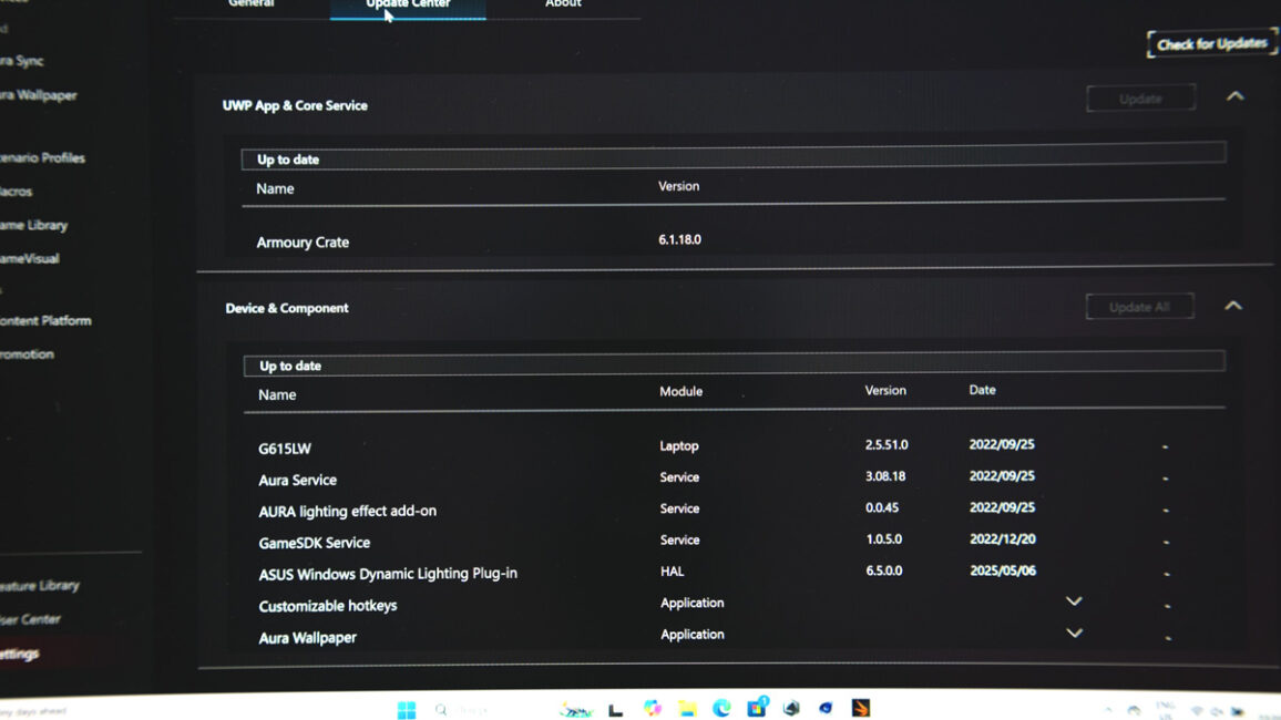 ASUS ROG Strix G16 (2025) G615