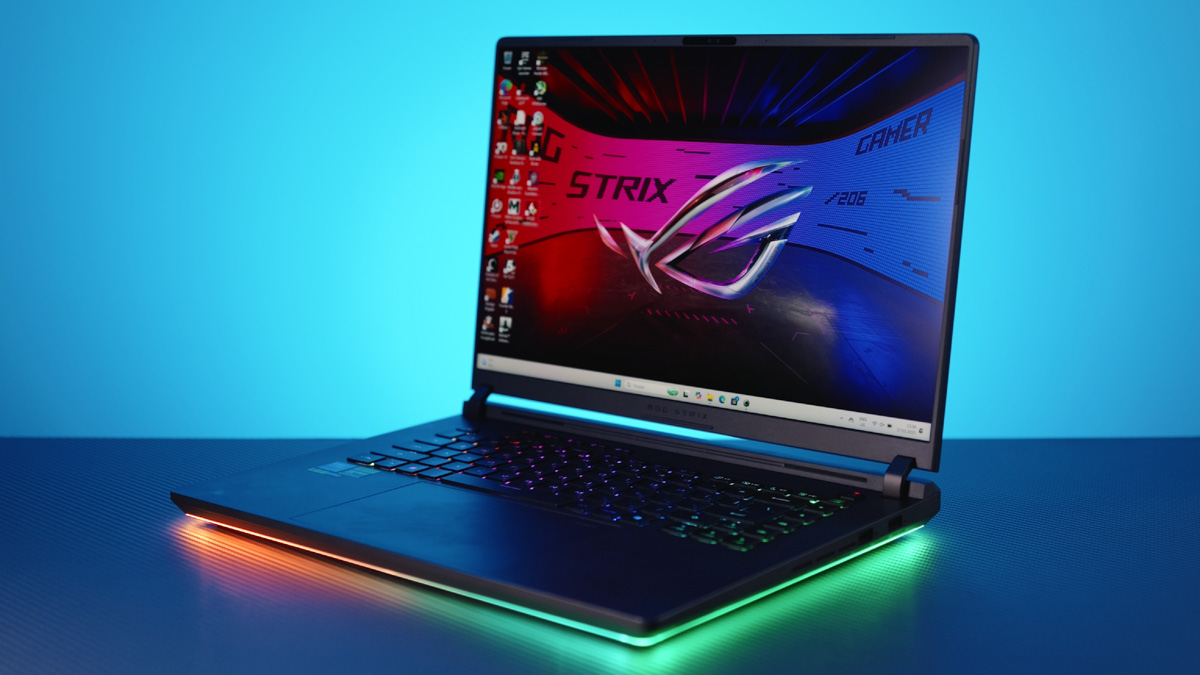 GamePro ASUS ROG Strix G16 (2025) G615