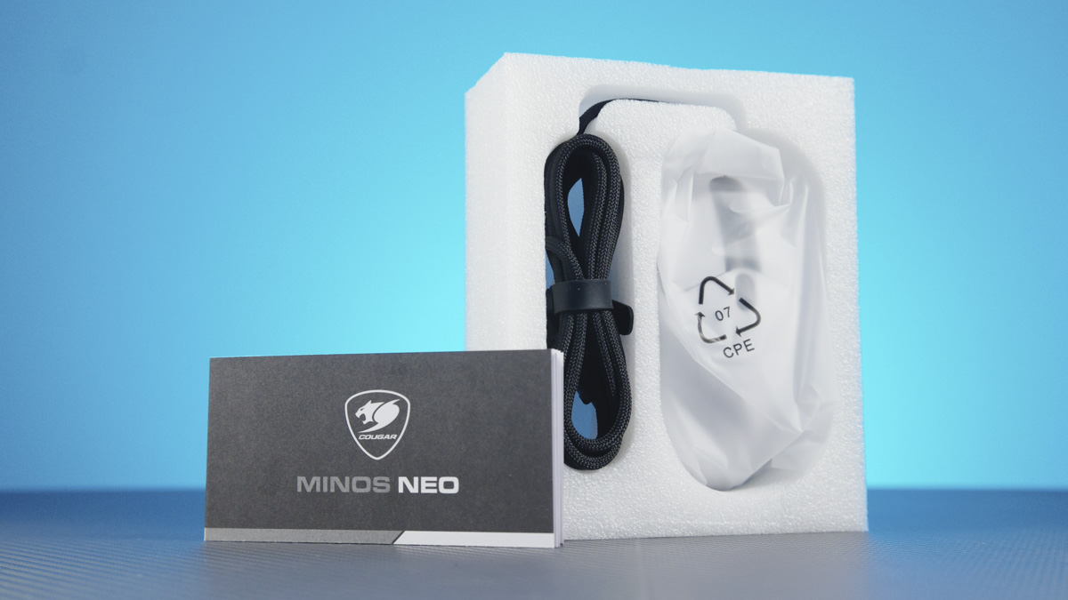 Cougar Minos Neo Cougar Minos Neo