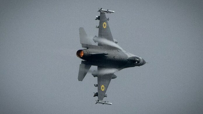 F-16 F-16