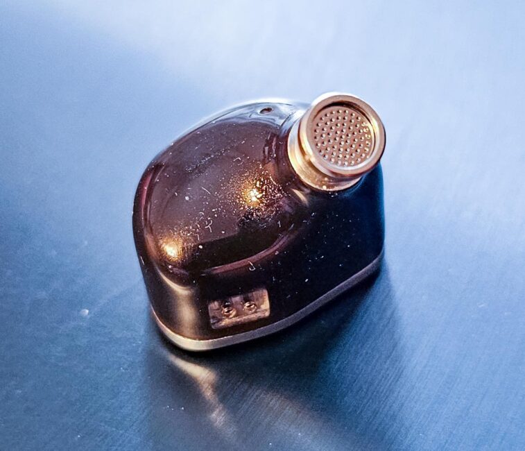 Kiwi Ears Airoso