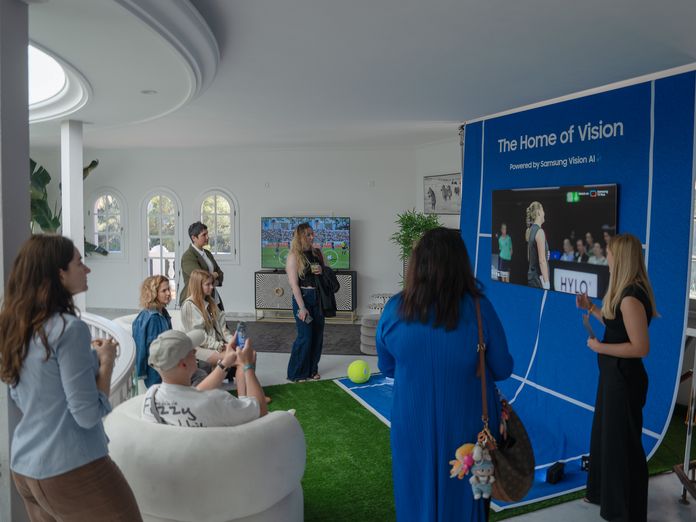 Samsung The Home of Vision Samsung The Home of Vision