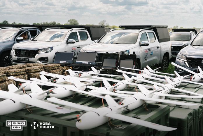 Нова пошта і «Повернись живим» передали на Схід техніку на 143 млн грн Нова пошта і «Повернись живим» передали на Схід техніку на 143 млн грн