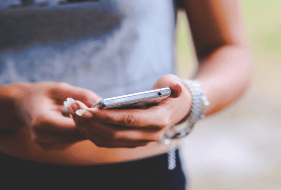 Protect Your Identity: How to Use SMS Services and Temp Numbers