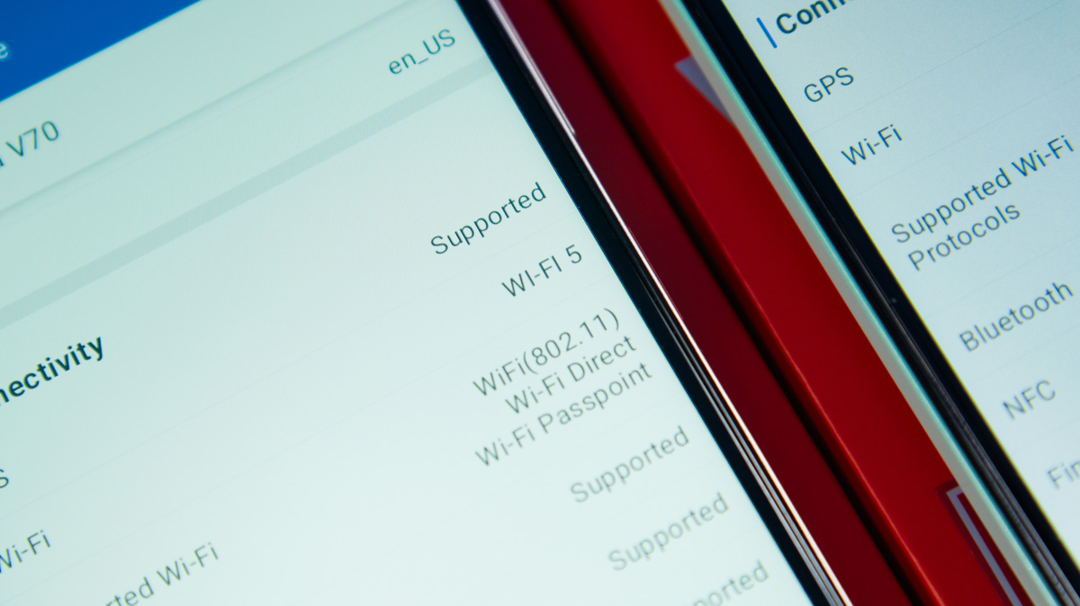 ZTE Nubia V70