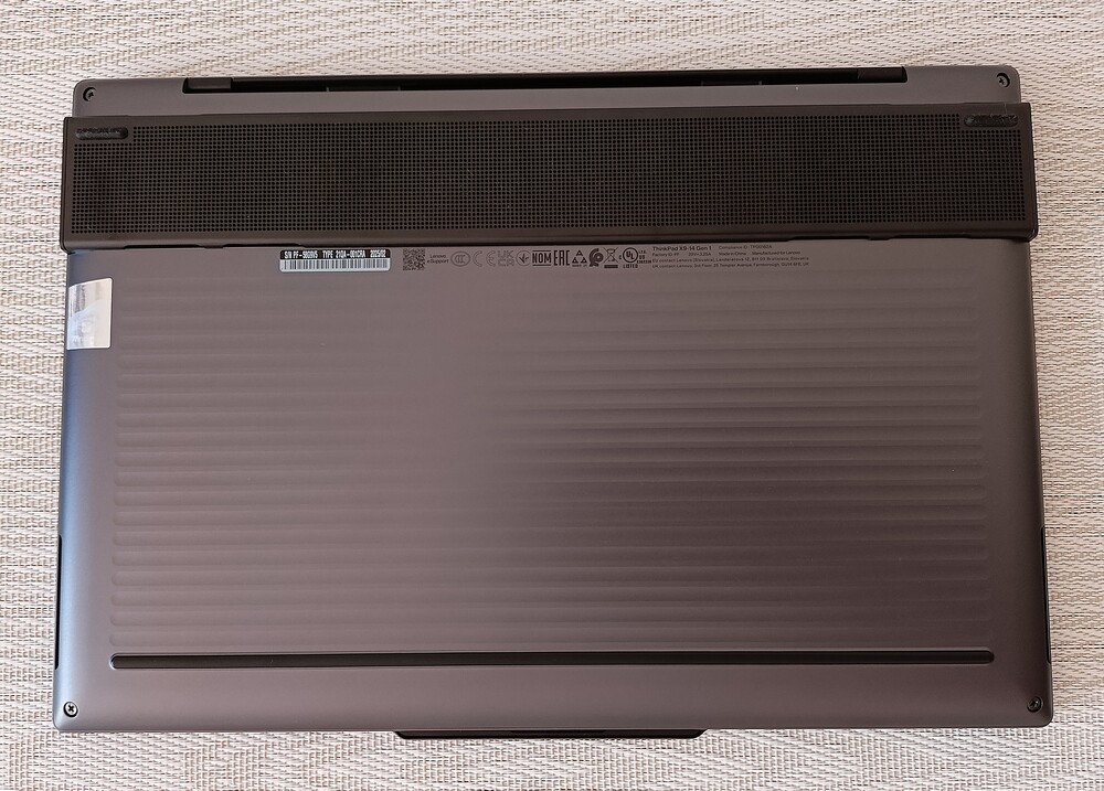 Lenovo ThinkPad X9 14 Aura Edition