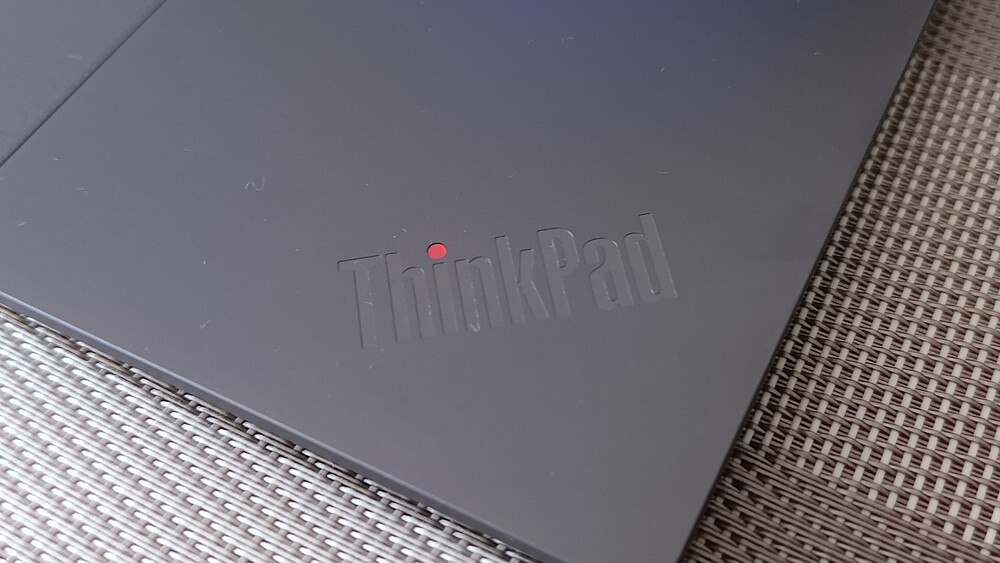 Lenovo ThinkPad X9 14 Aura Edition