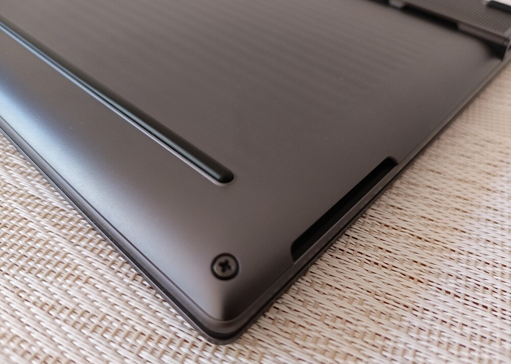 Lenovo ThinkPad X9 14 Aura Edition