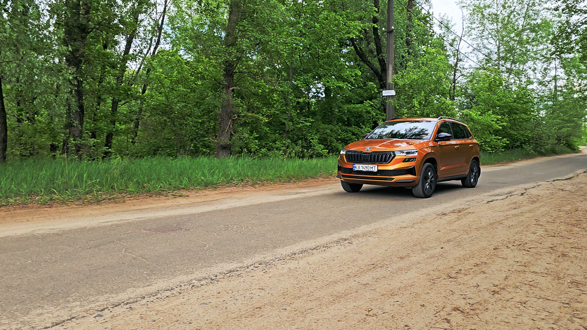 Škoda Karoq SportLine (2025) Test Drive