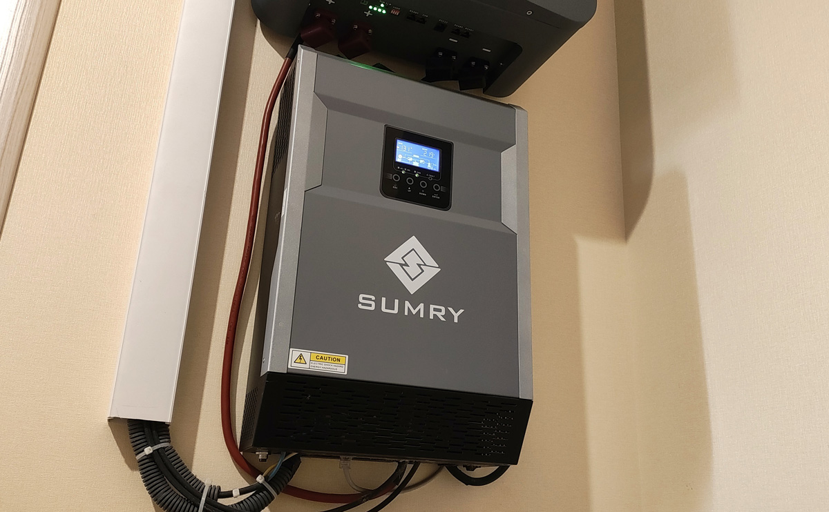 sumry invertor