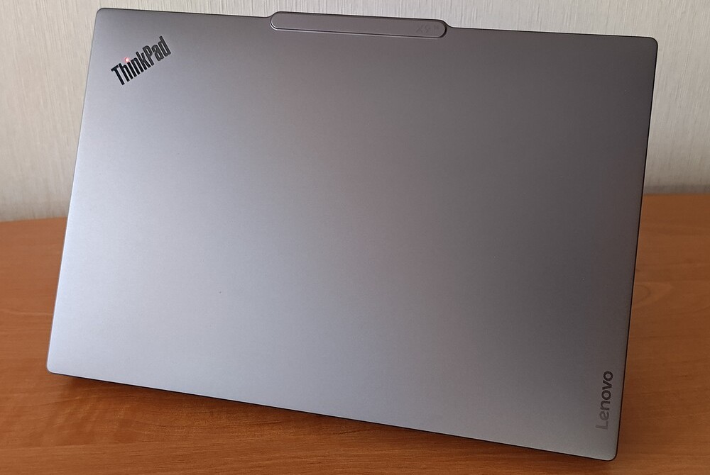 Lenovo ThinkPad X9 14 Aura Edition