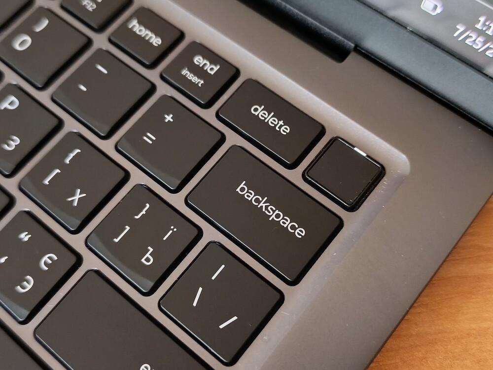 Lenovo ThinkPad X9 14 Aura Edition