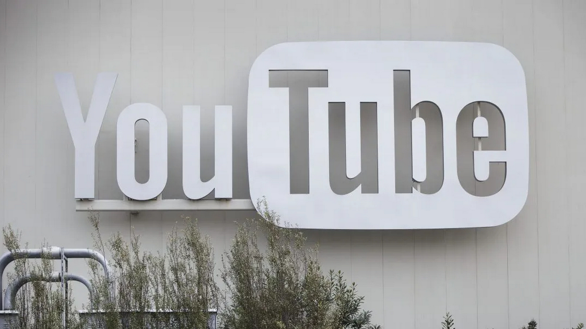 YouTube YouTube