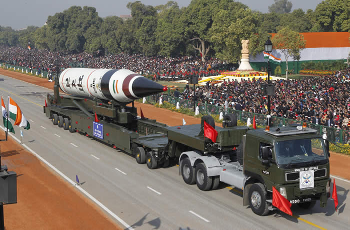 Індія успішно випробувала ядерну ракету Agni-5 з дальністю 5000 км Індія успішно випробувала ядерну ракету Agni-5 з дальністю 5000 км
