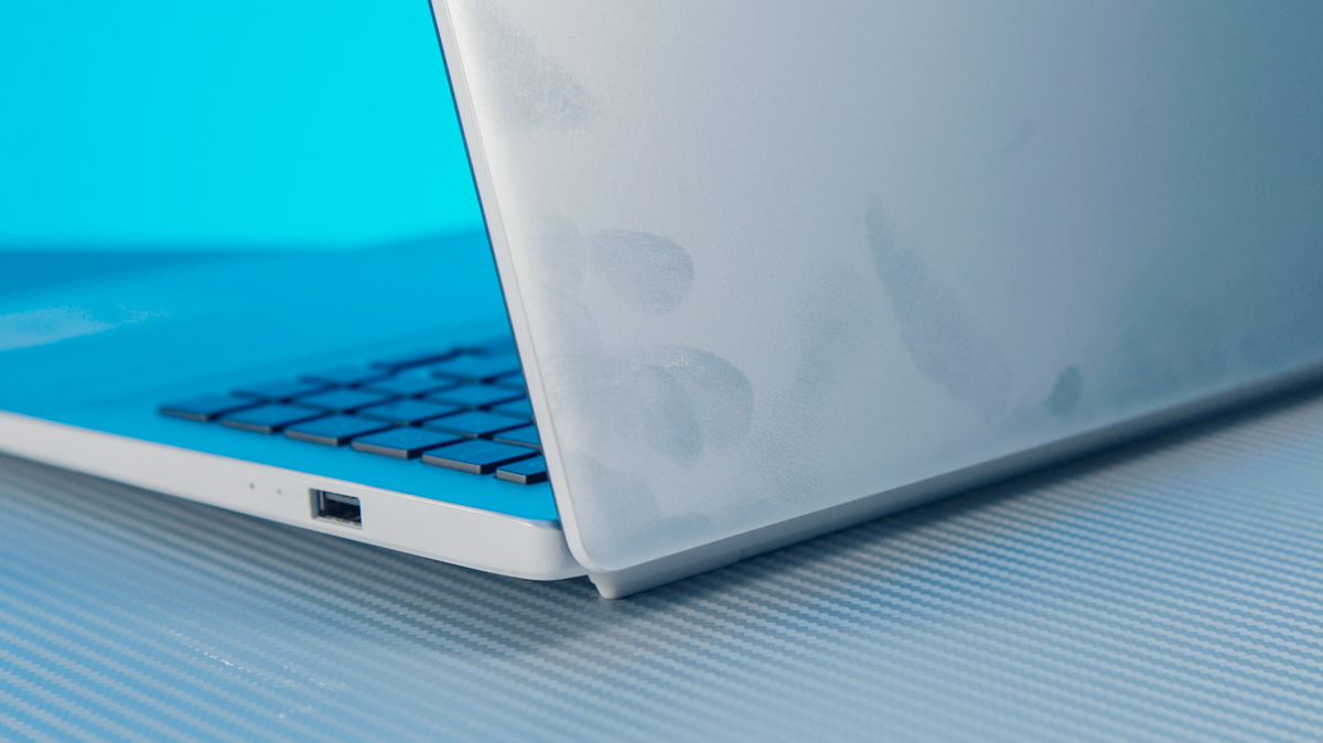 ASUS Vivobook 16 X1607Q ASUS Vivobook 16 X1607Q