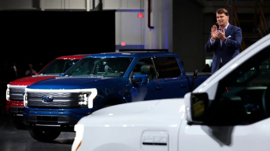 Ford представить бюджетні електрокари: чого чекати від анонсу 11 серпня Ford представить бюджетні електрокари: чого чекати від анонсу 11 серпня